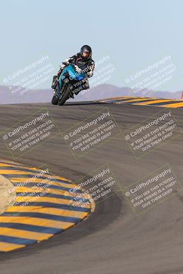 media/Dec-18-2022-SoCal Trackdays (Sun) [[8099a50955]]/Turns 9 and 10 Set 2 (1055am)/